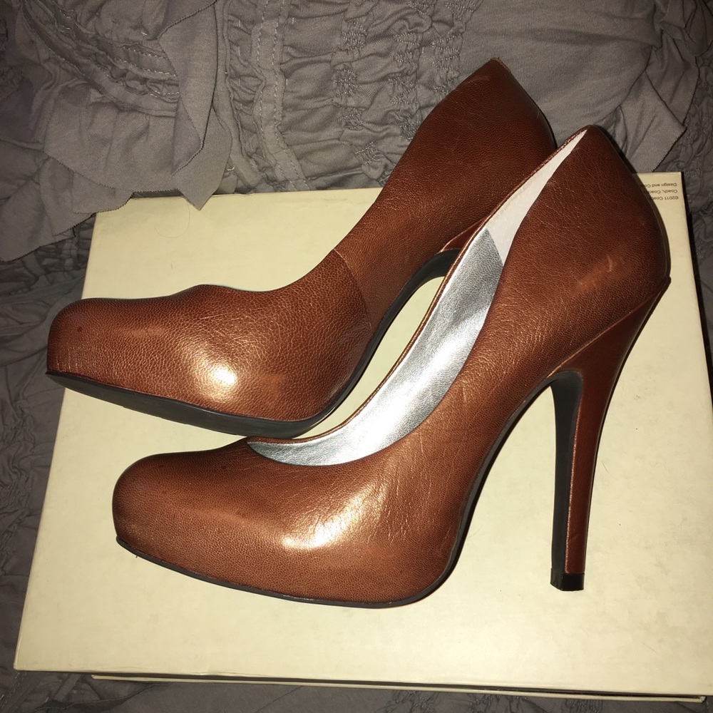 Jessica Simpson Teluride Camel Pumps - Size 6